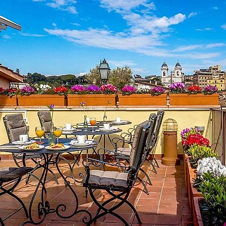 At The Spanish Steps View Рим Екстер'єр фото