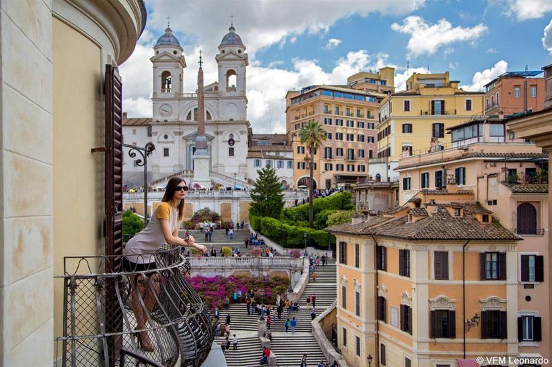 At The Spanish Steps View Рим Екстер'єр фото